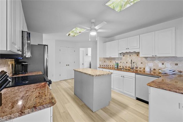 2423 Everest PKWY, Cape Coral, FL 33904