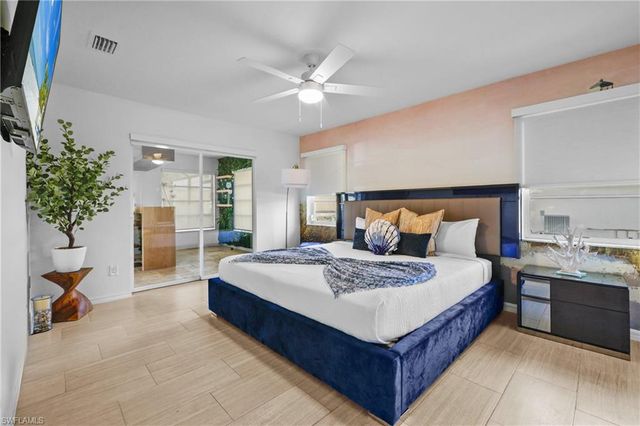 2423 Everest PKWY, Cape Coral, FL 33904