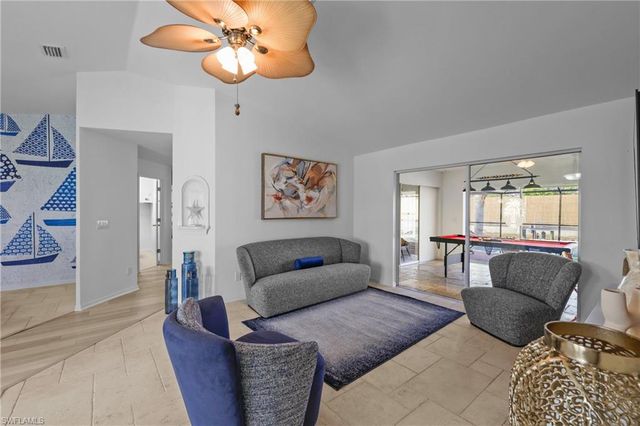 2423 Everest PKWY, Cape Coral, FL 33904