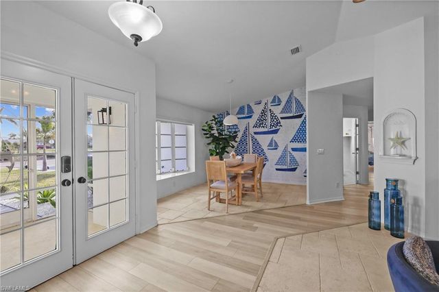 2423 Everest PKWY, Cape Coral, FL 33904