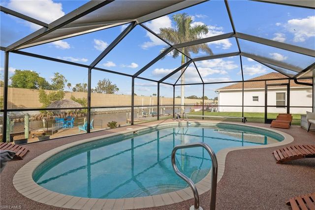 2423 Everest PKWY, Cape Coral, FL 33904