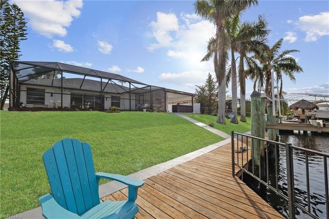 2423 Everest PKWY, Cape Coral, FL 33904