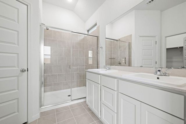 214 Hornet ST, Elgin, TX 78621