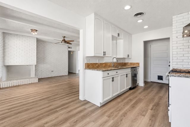 1306 N Floyd Road, Richardson, TX 75080