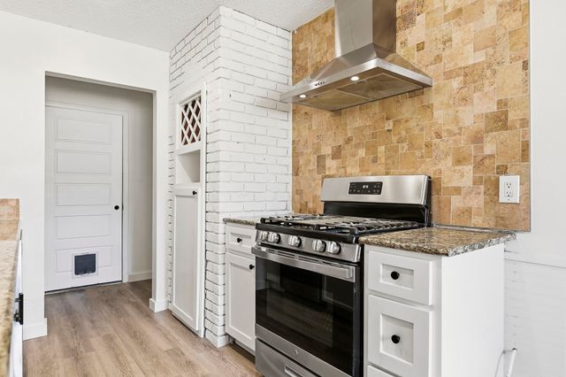 1306 N Floyd Road, Richardson, TX 75080