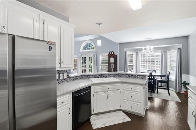 108 Township Court, Woodstock, GA 30189
