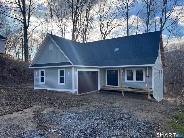 24 West Lakeview Road, Plymouth, CT 06782