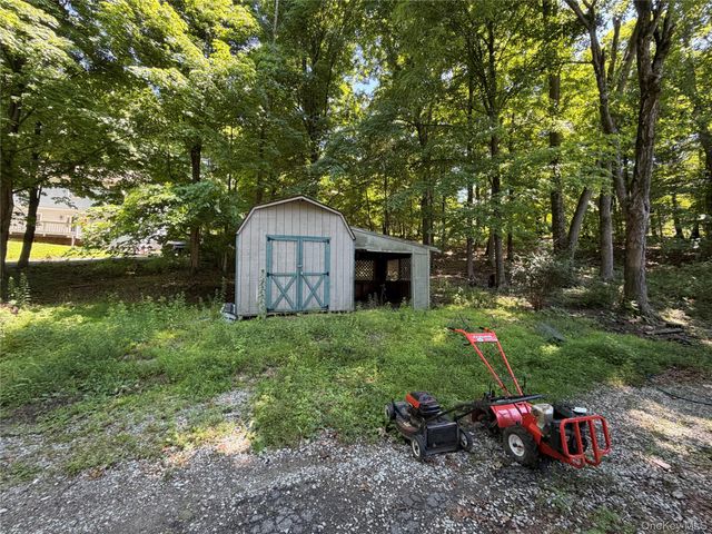 34 Upper Hillman Road, Warwick, NY 10990