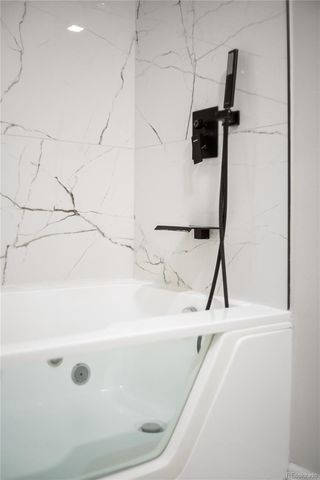 2060 E Phillips Lane, Centennial, CO 80122