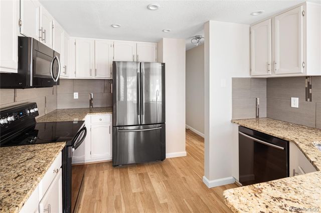 2060 E Phillips Lane, Centennial, CO 80122