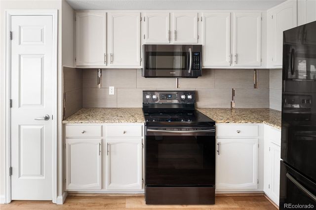 2060 E Phillips Lane, Centennial, CO 80122