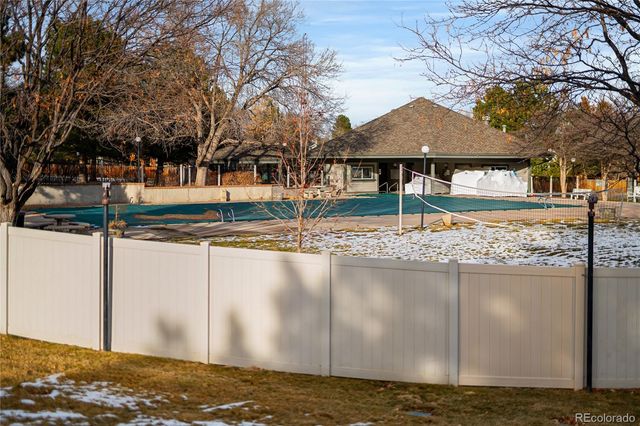 2060 E Phillips Lane, Centennial, CO 80122