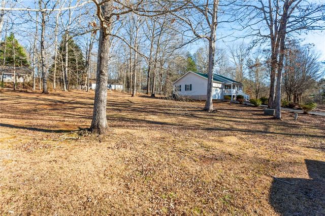 324 Fox Run Road, Walhalla, SC 29691
