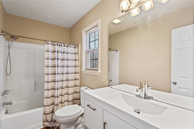 324 Fox Run Road, Walhalla, SC 29691