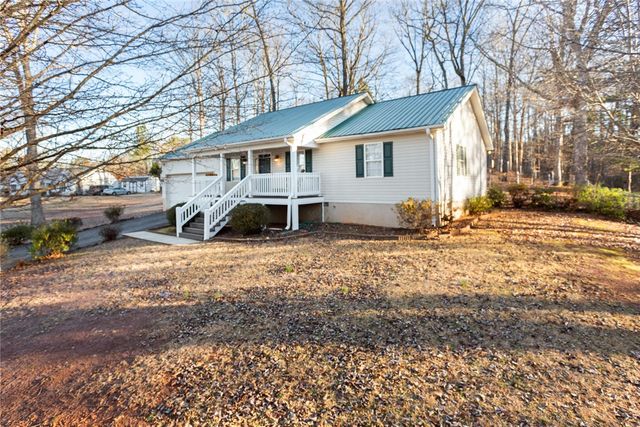 324 Fox Run Road, Walhalla, SC 29691