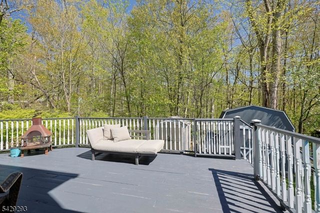 70 Cedar Tree Dr, Vernon Twp., NJ 07422
