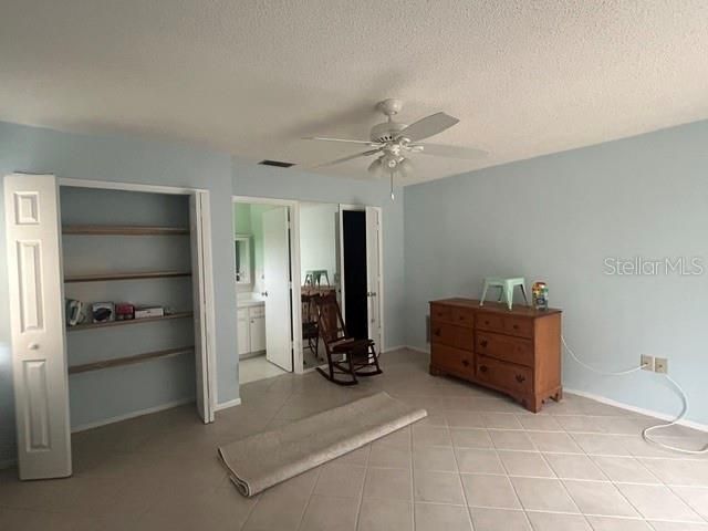 7102 W COUNTRY CLUB DRIVE N, Sarasota, FL 34243