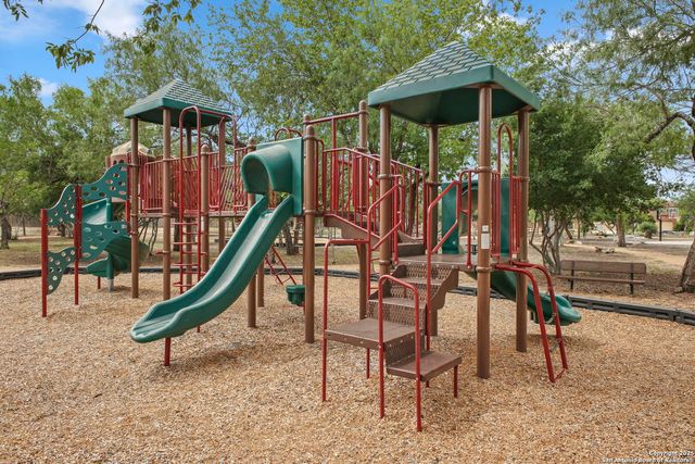 9858 Twinbear, San Antonio, TX 78245
