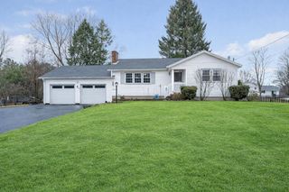 7 Douglas Drive, Salem, NH 03079