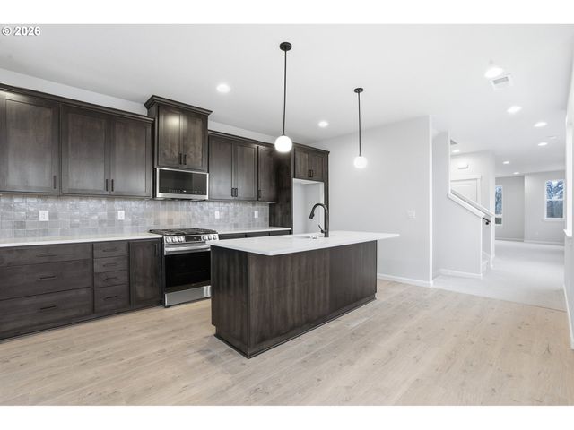 4690 Se 2ND St, Gresham, OR 97080