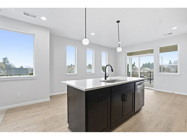 4690 Se 2ND St, Gresham, OR 97080