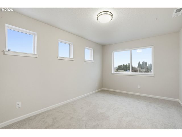 4690 Se 2ND St, Gresham, OR 97080