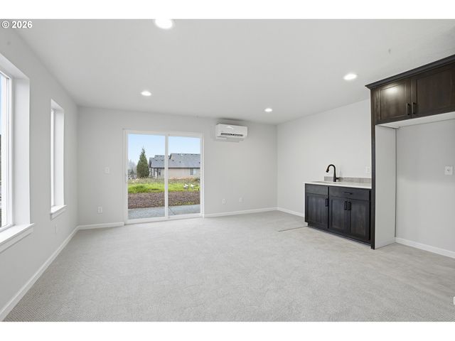 4690 Se 2ND St, Gresham, OR 97080