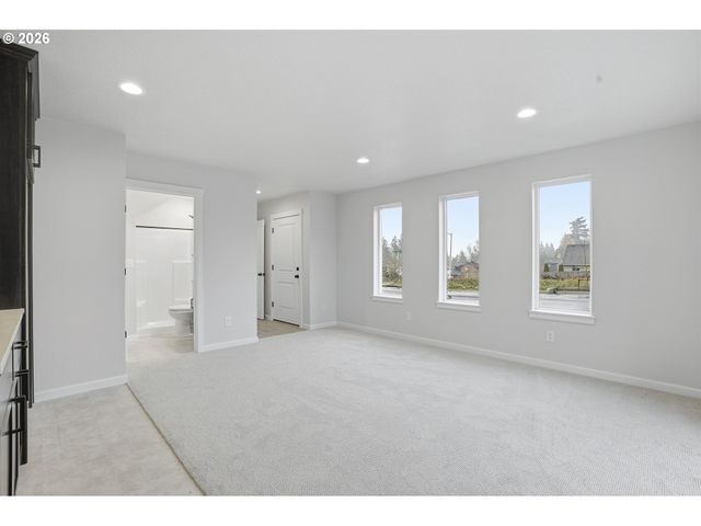 4690 Se 2ND St, Gresham, OR 97080