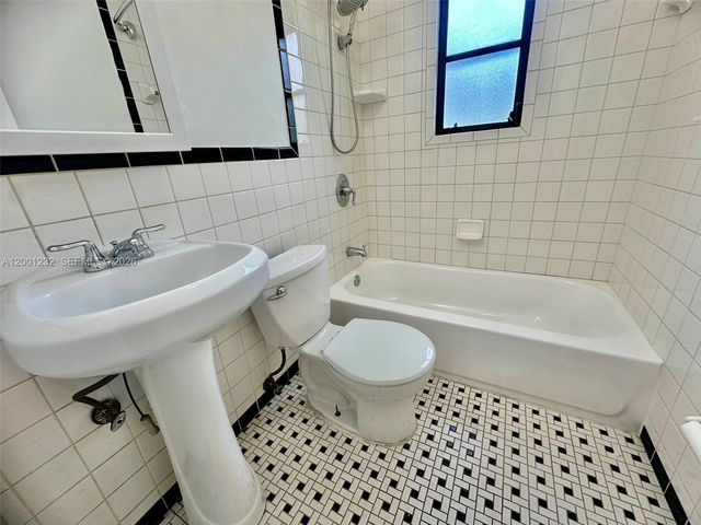 3712 Anderson Rd 3, Coral Gables, FL 33134