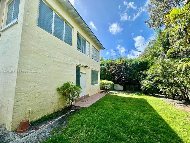 3712 Anderson Rd 3, Coral Gables, FL 33134