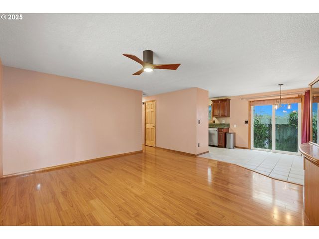 3608 Se 66TH Ave, Portland, OR 97206