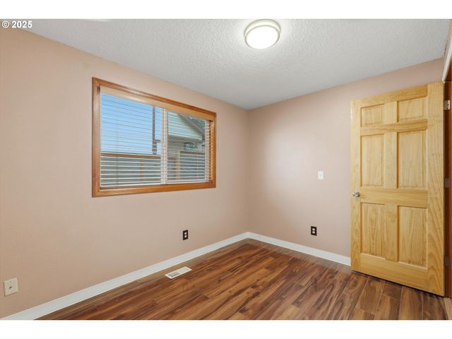 3608 Se 66TH Ave, Portland, OR 97206