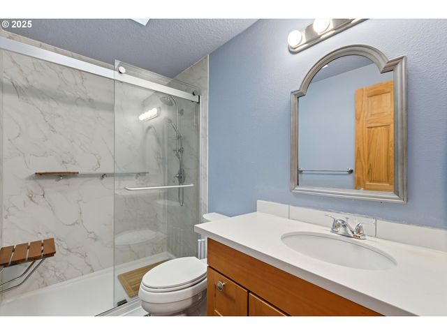 3608 Se 66TH Ave, Portland, OR 97206