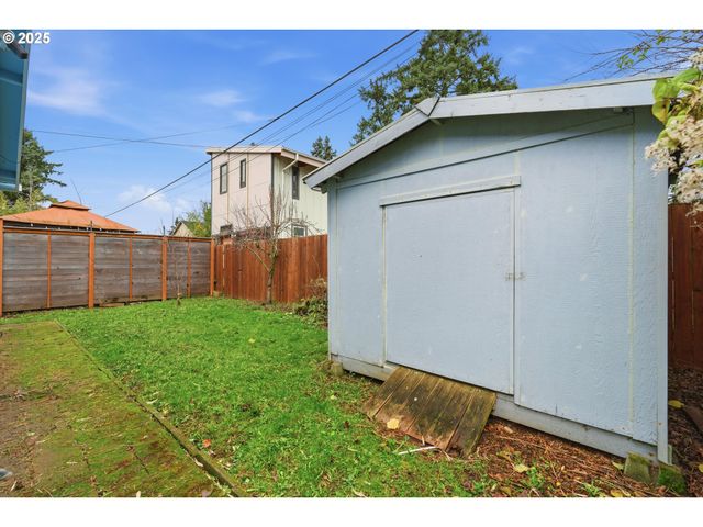 3608 Se 66TH Ave, Portland, OR 97206