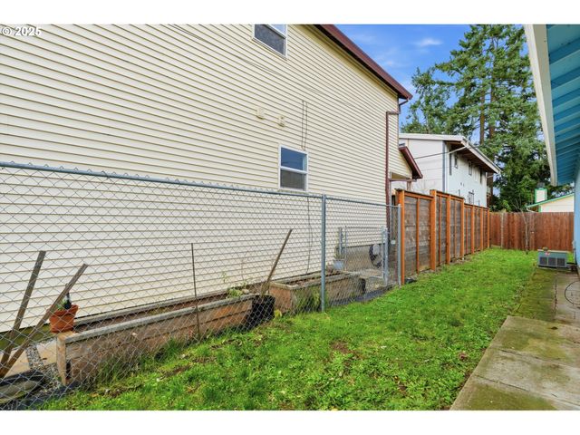 3608 Se 66TH Ave, Portland, OR 97206