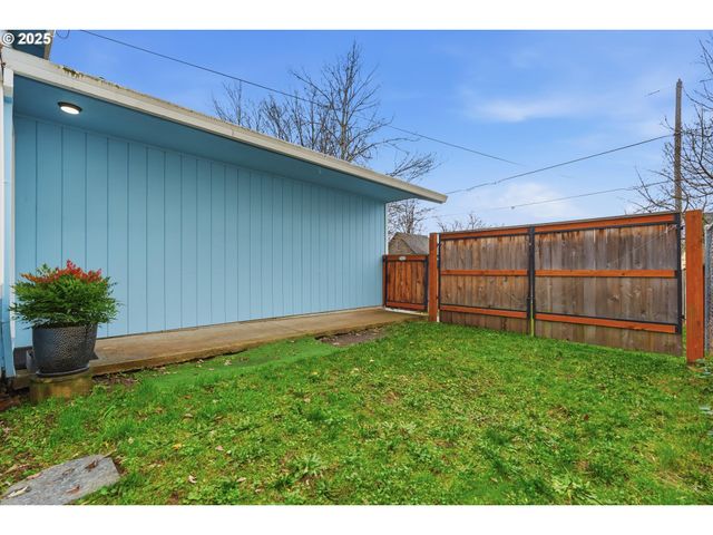 3608 Se 66TH Ave, Portland, OR 97206
