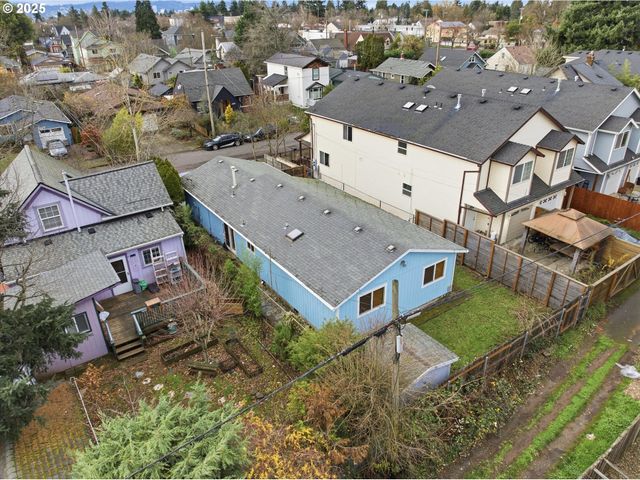 3608 Se 66TH Ave, Portland, OR 97206