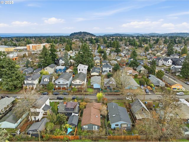 3608 Se 66TH Ave, Portland, OR 97206