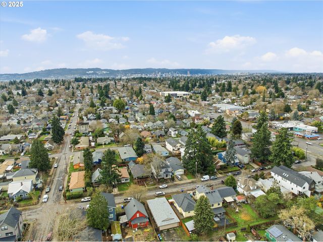 3608 Se 66TH Ave, Portland, OR 97206