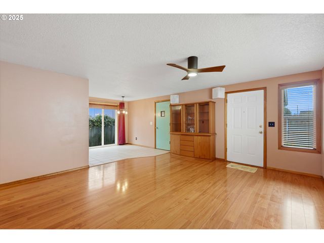 3608 Se 66TH Ave, Portland, OR 97206