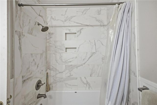 1221 Berkeley Street, College Station, TX 77840