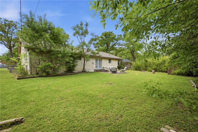1221 Berkeley Street, College Station, TX 77840