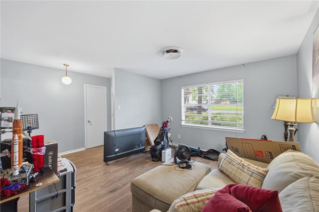 1221 Berkeley Street, College Station, TX 77840