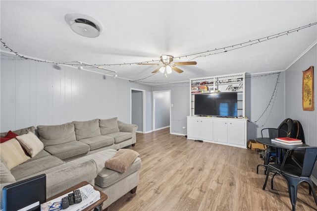 1221 Berkeley Street, College Station, TX 77840