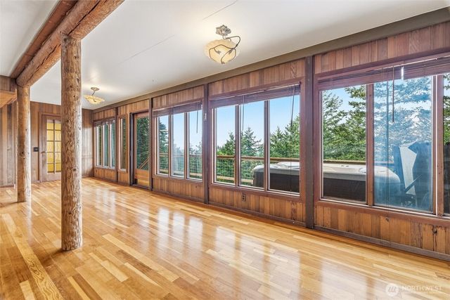 1136 Island Drive, Lummi Island, WA 98262