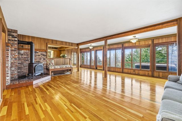 1136 Island Drive, Lummi Island, WA 98262