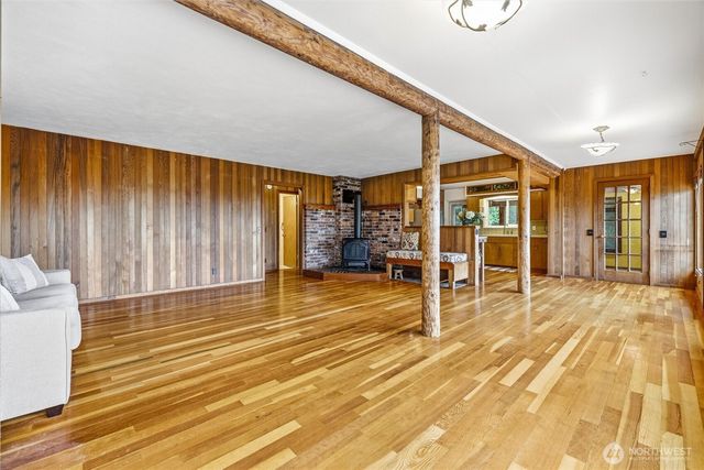 1136 Island Drive, Lummi Island, WA 98262