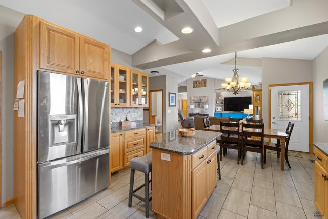 2920 SOURDOUGH RD, Rapid City, SD 57702