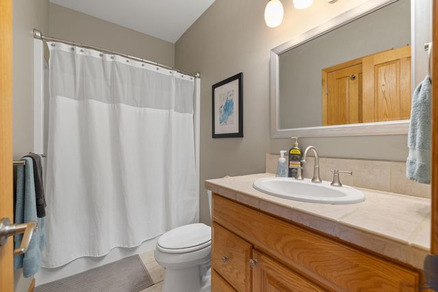 2920 SOURDOUGH RD, Rapid City, SD 57702