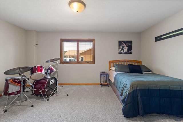 2920 SOURDOUGH RD, Rapid City, SD 57702